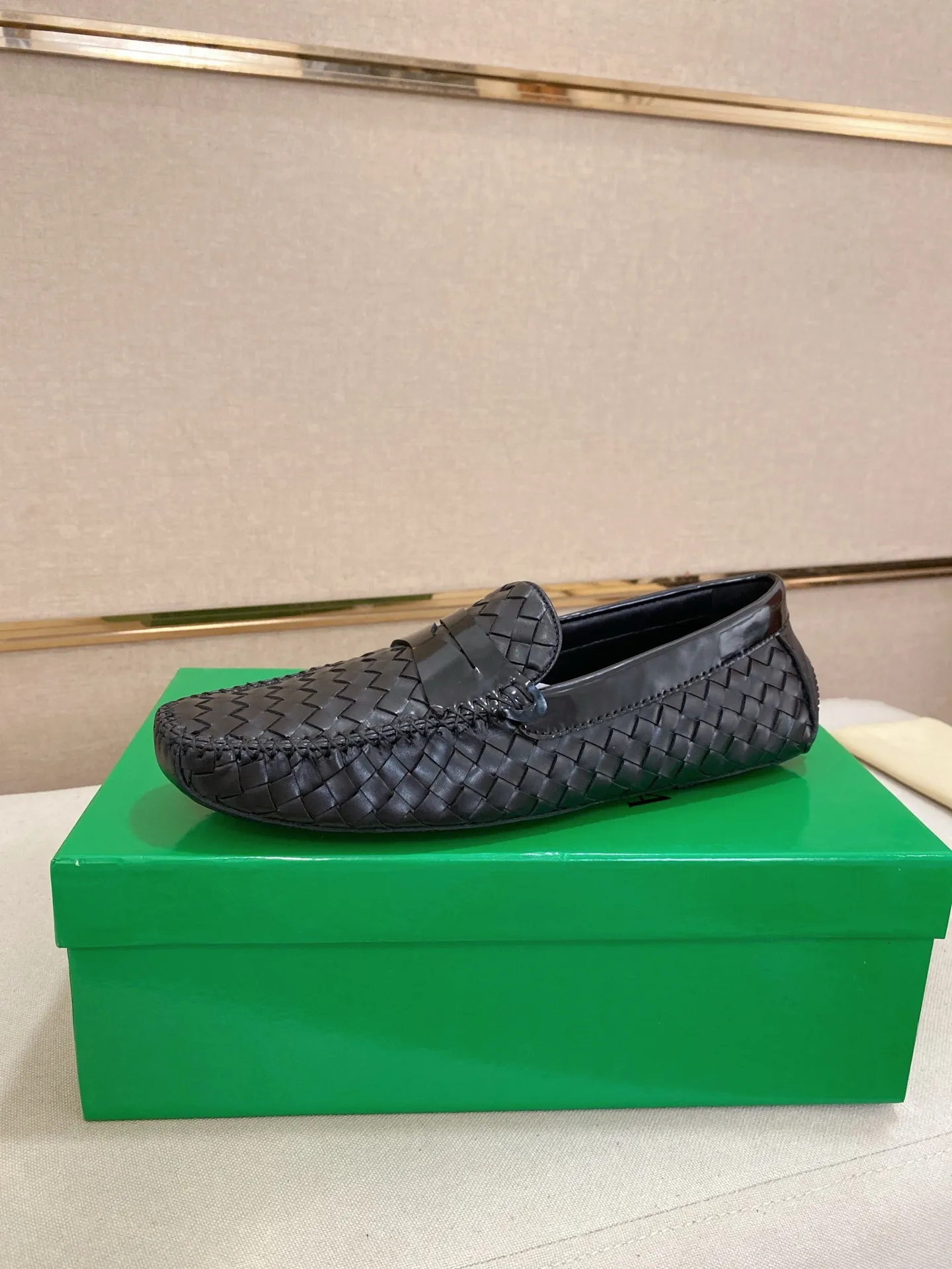 Men's Men's Shoes💰 420💰 (Niu Li + Niu Pad) [BV] The latest hot style‼ ️Casual men's shoes, uppers imported first-layer cowhide ➕Full imported cowhide lining✔️Exquisite workmanship, excellent foot feel, special rubber soles✔️, cool and fashionable, the latest fashion, fashionable outsole, hurry up. Code number: 38-44 (can be customized to 37.45, non-refundable)